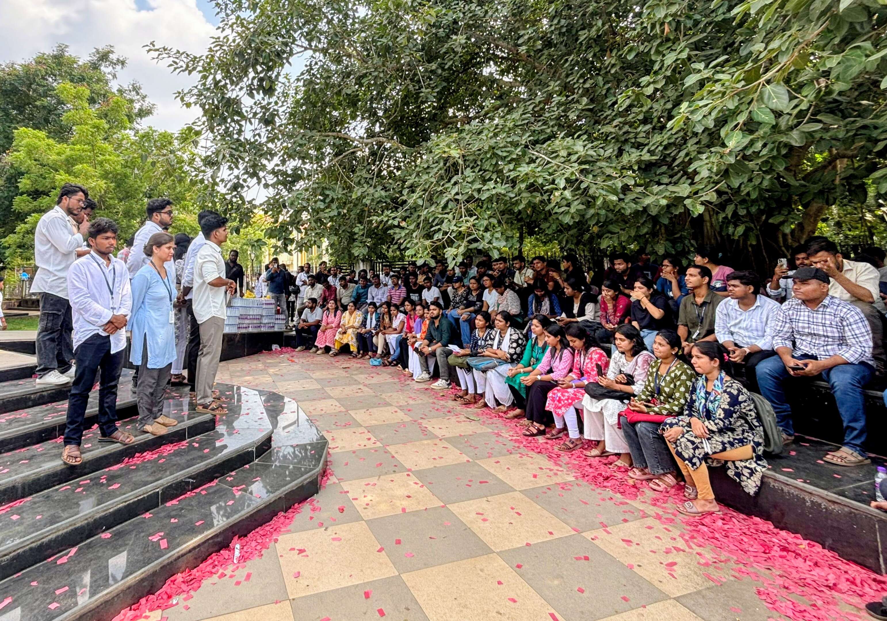 a096d9cb-9d2b-4780-b31c-a6bdd58d2604_Photo08_Odisha_BHU_students_during_their_campus_election_campaign_at_Utkal_University6.jpg