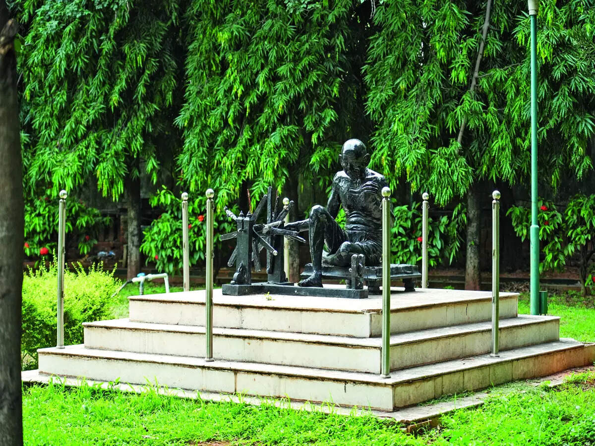 2 days of respect, rest wears out in neglect