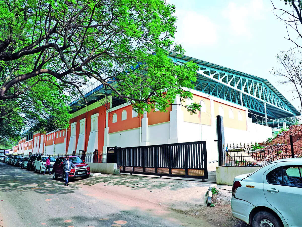 freedom park No parking at freedom park