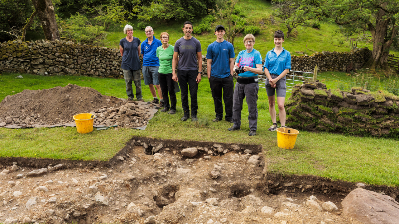 Martin Railton along with the volunteers (Image: Lake District National Park)