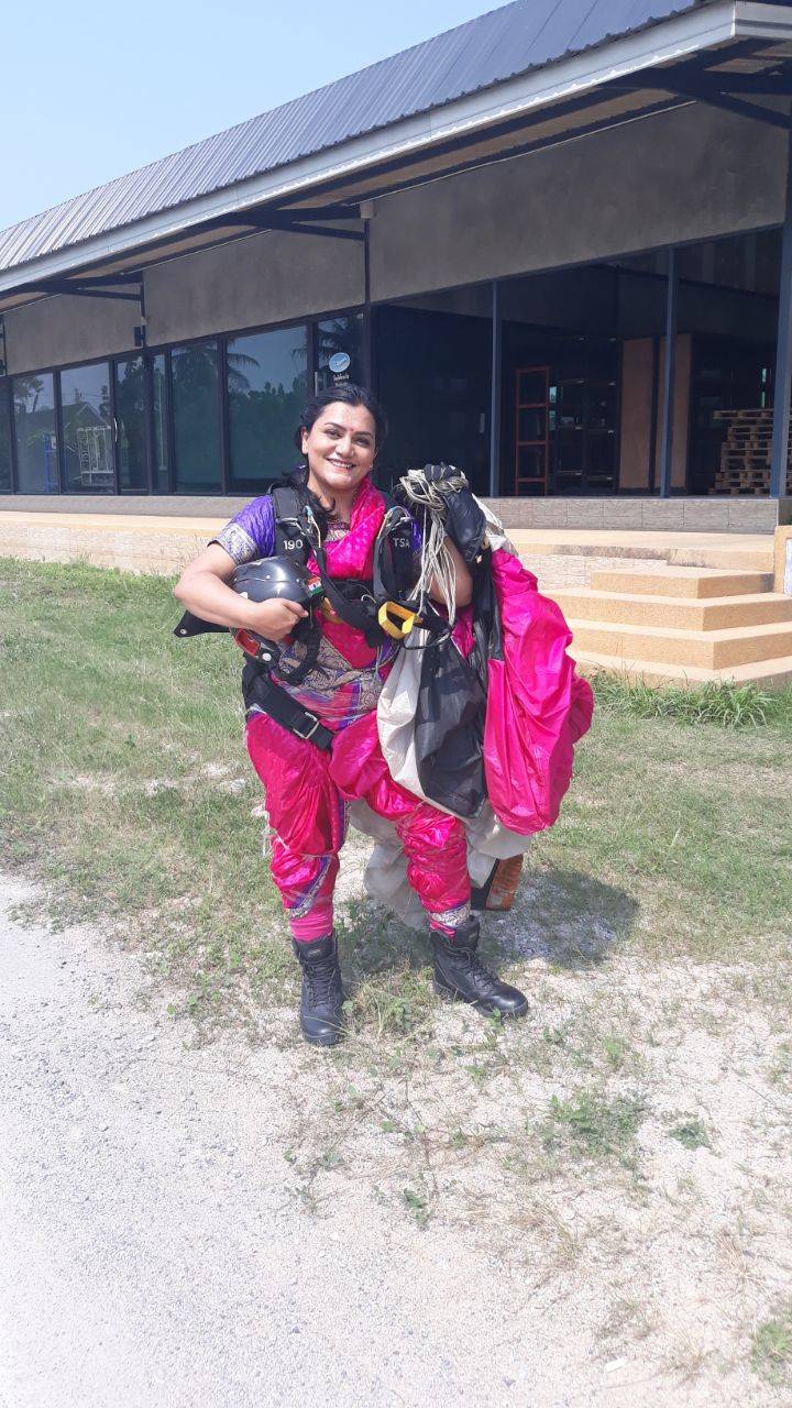 Watch: Pune woman Shital Mahajan Rane skydives wearing nauvari saree, finishes skydiving in 7 continents in 1 year