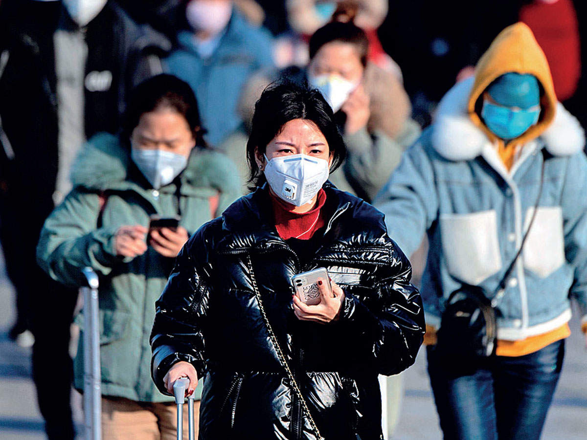 Южная Корея масочный режим. Толпа в масках. Китайские слухи владивосток