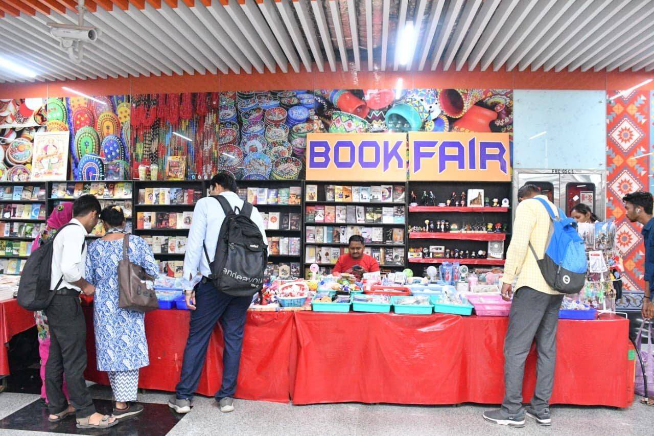 15k Kanpur Metro Book Fair.jpg