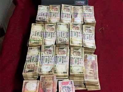 Demonetisation: Hyderabad cops seize Rs 3.17 crore in old notes