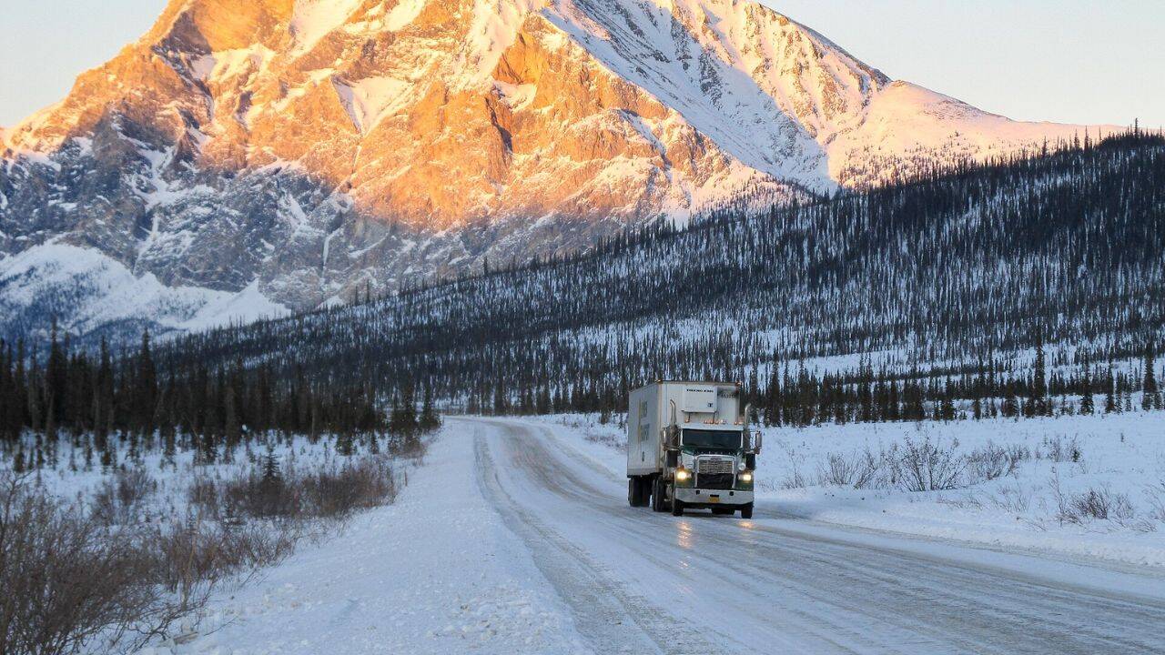Bureau of Land Management What makes driving on Dalton Highway extremely difficult