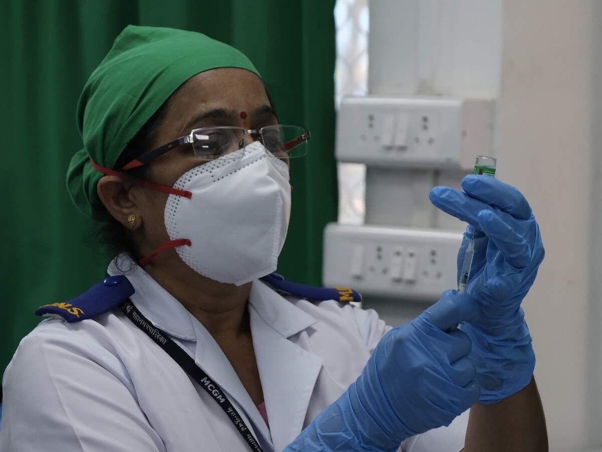 Reliance urges employees, family members to register for COVID19