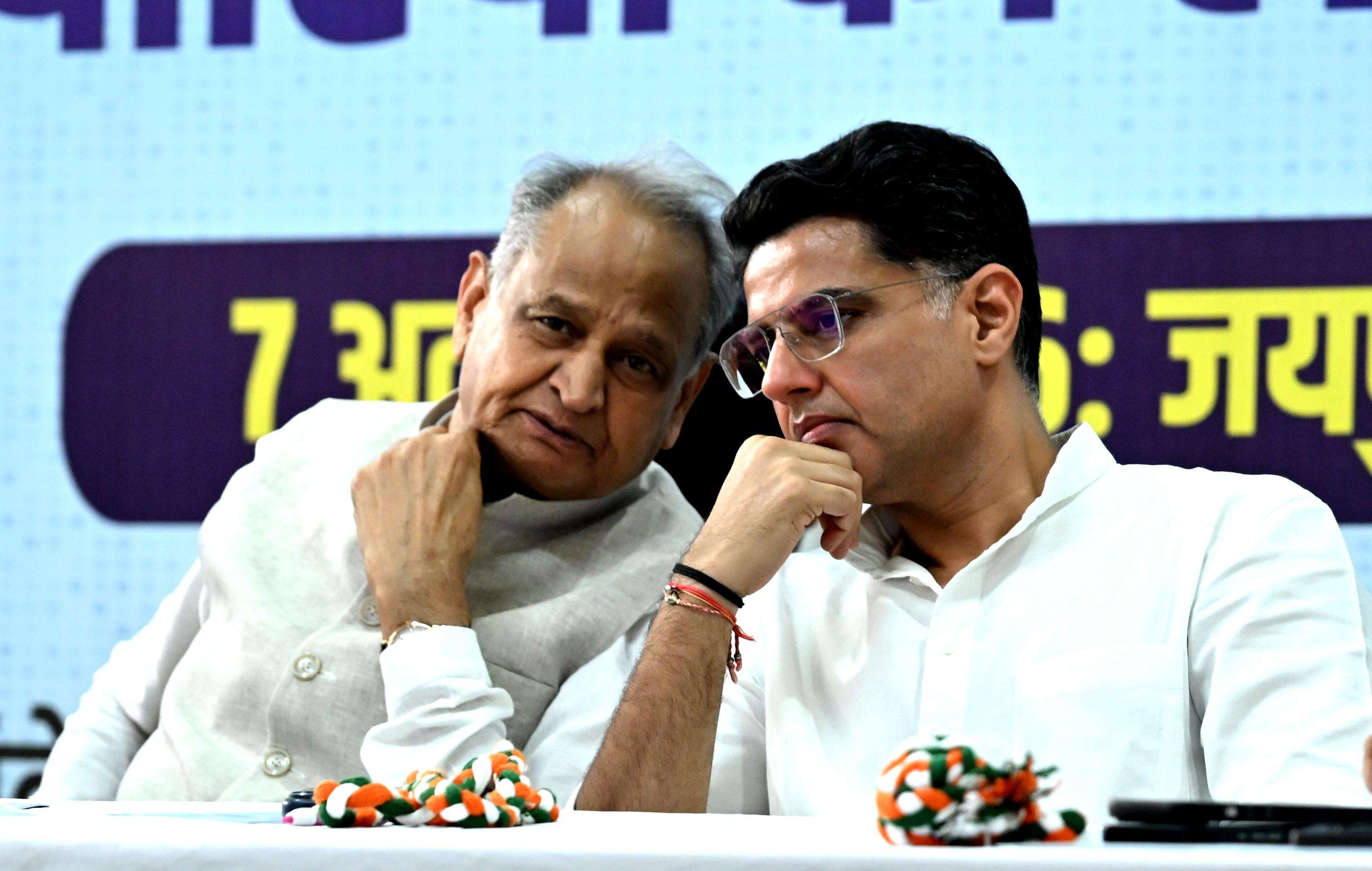 former CM Ashok Gehlot, AICC general secretary Sachin Pilot, PCC chief Govind Singh Dotasra, LoP Tikaram Jully and state in-charge Sukhjinder Singh Randh (8).jpg