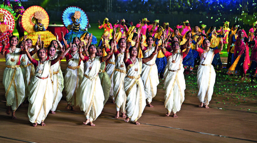 GMDC_Navratri_02_3c.jpg