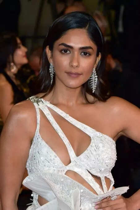 Mrunal Thakur