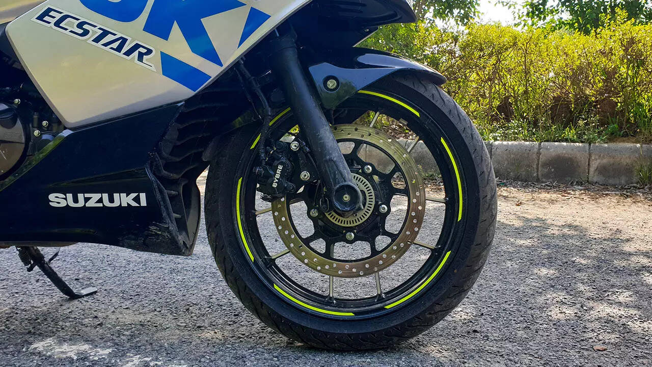 2023 Suzuki Gixxer SF 250 front tyre