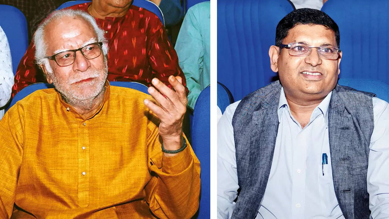 (L) Dharm Nath Mishra (R) Dr Sudhir M Bobde