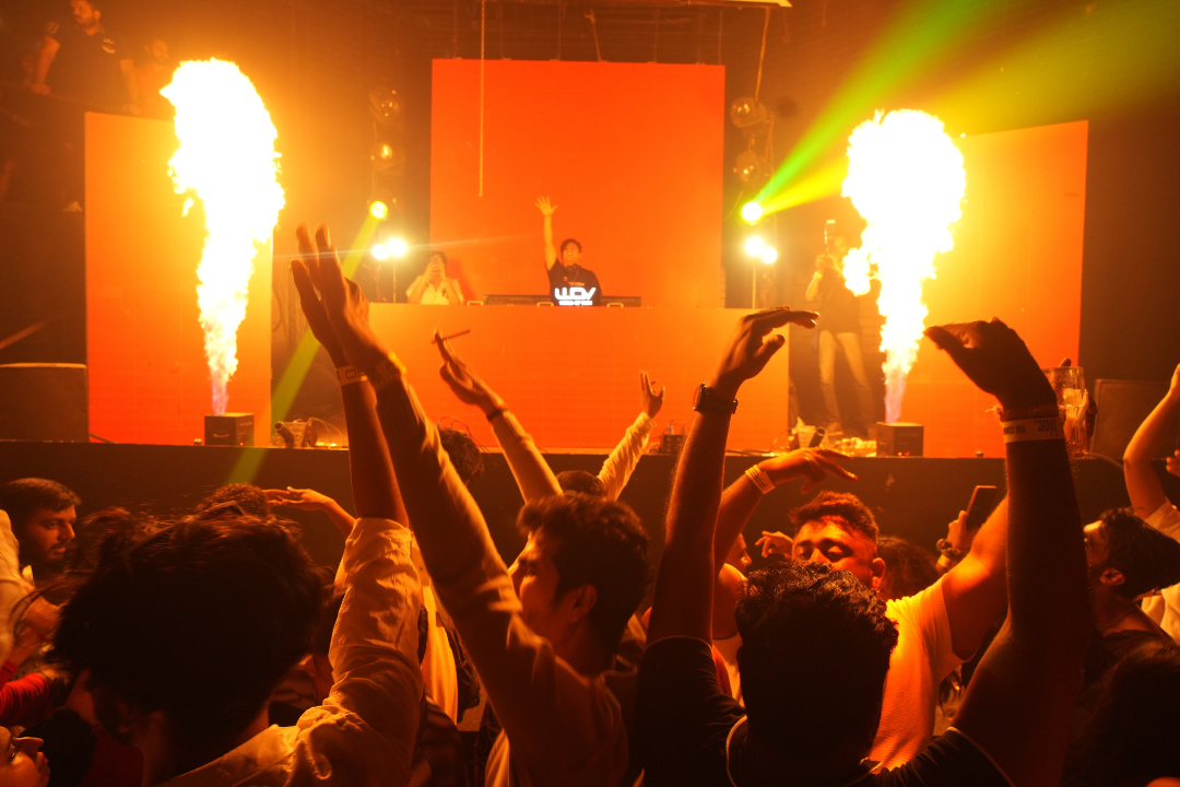 People enjoying to marathi music in club