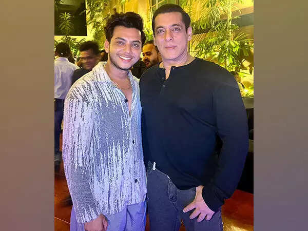 Vishal Jethwa with Salman Khan in Tiger 3