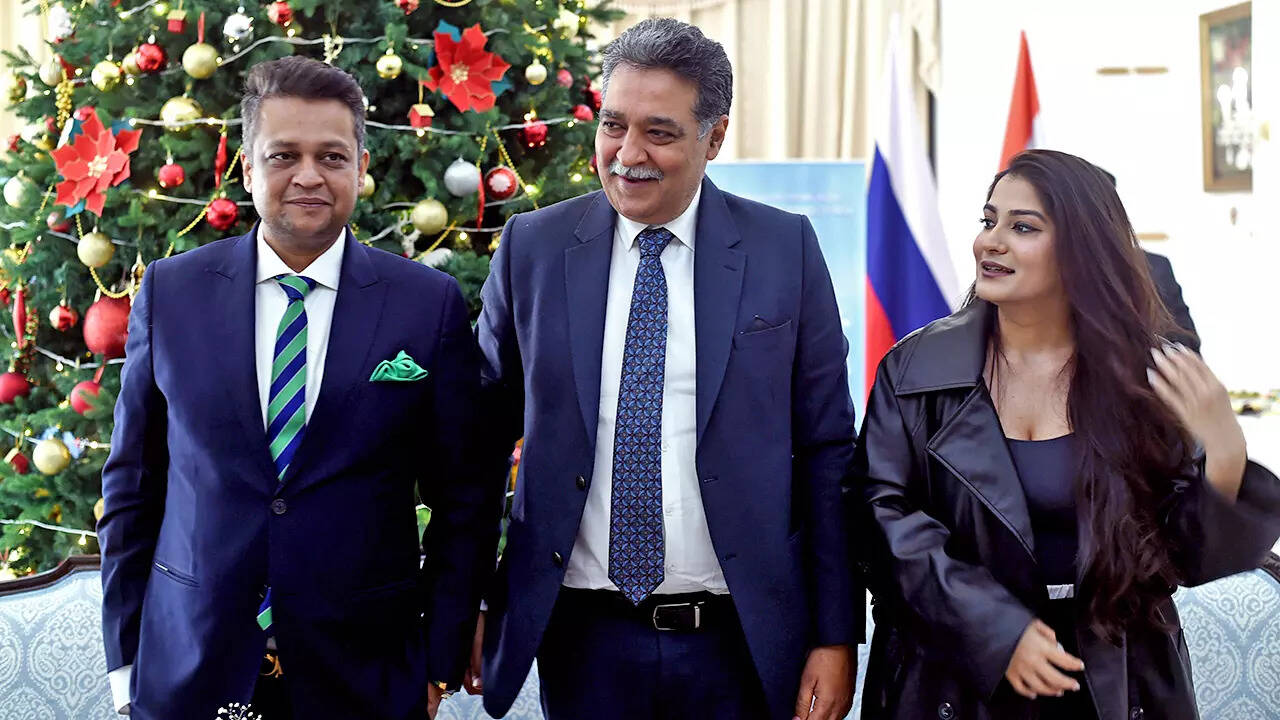 (L to R) Sameep Shastri, Rajesh Masand and Aishwarya Sharma