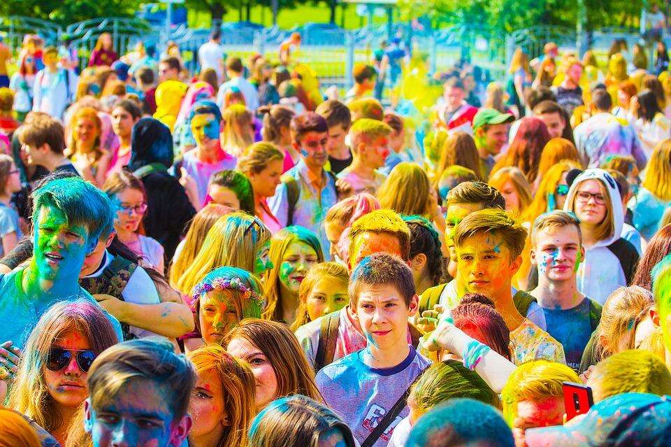 Best Happy Holi 2020 Pictures, GIFs and Cards, Greetings