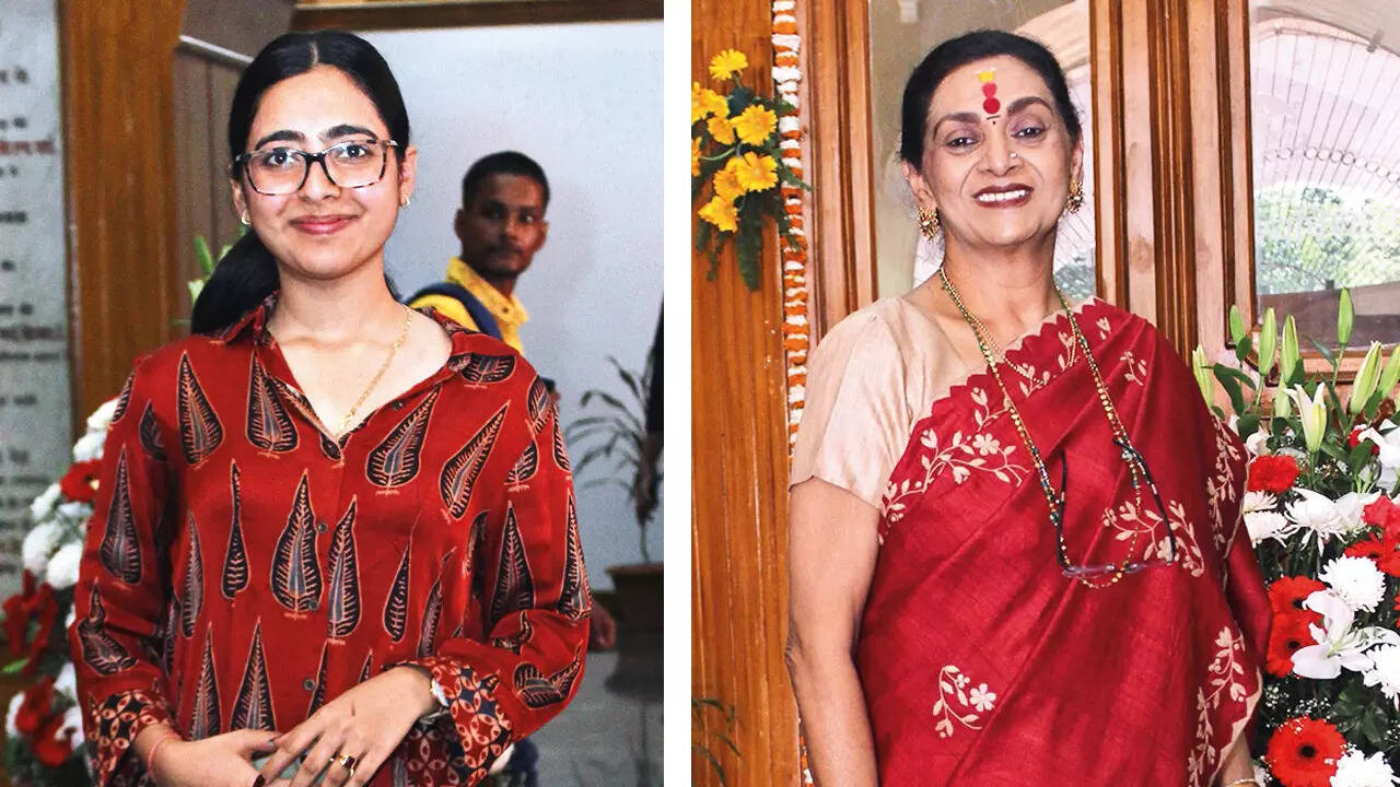 (L) Snigdha (R) Dr Nishi Pandey