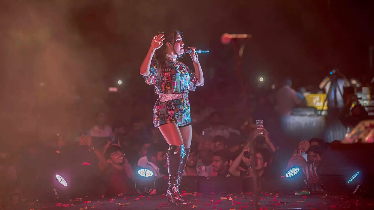 Ramjas College partied with Nikhita Gandhi at the fest