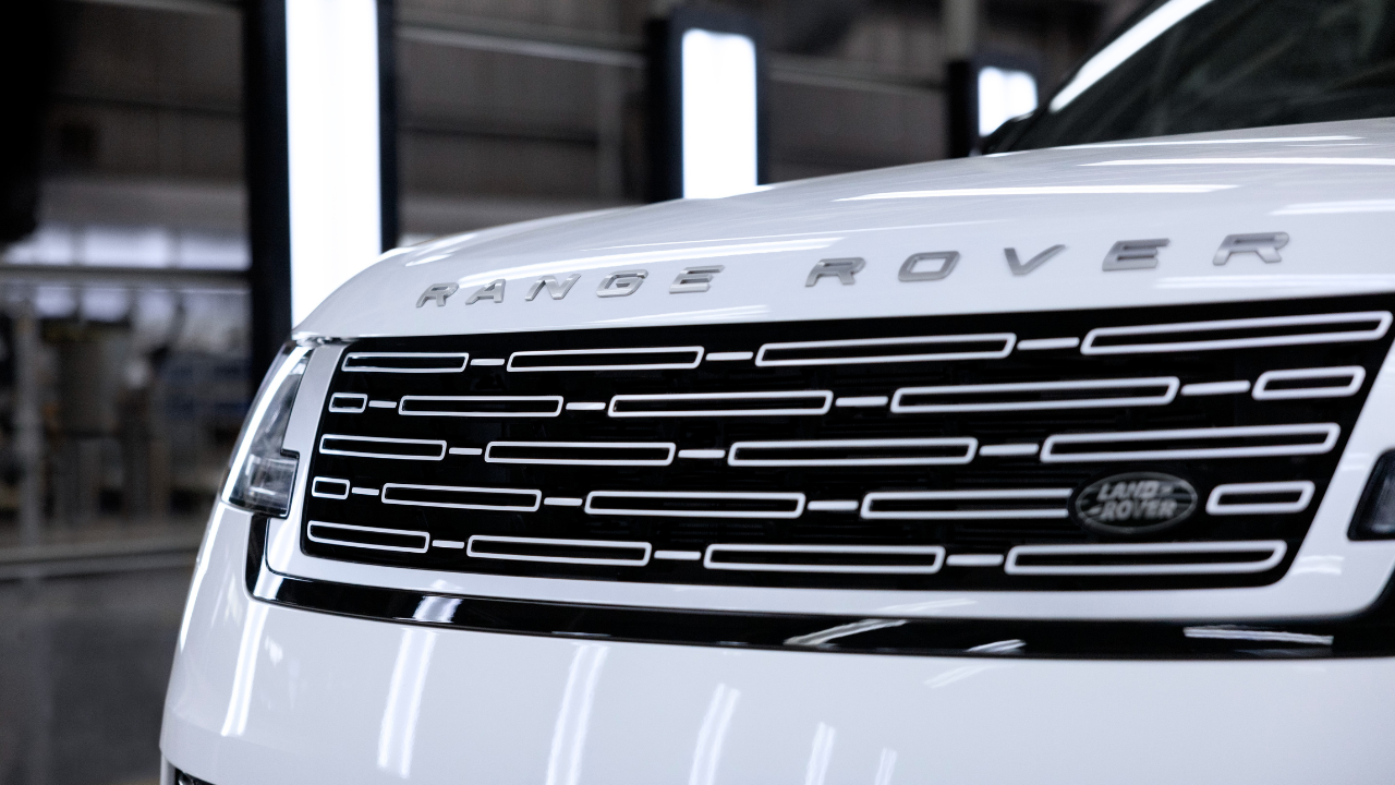 Range Rover: Iconic British SUV Range Rover to be Made in India: First ...