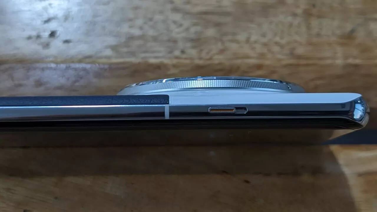 Oppo_find_x7_ultra_design_1