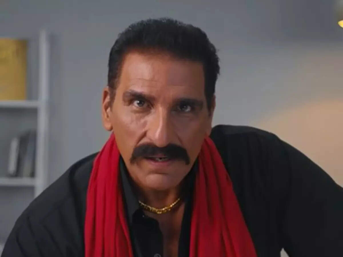 Amrish Puri's 'Mogambo', Shakti Kapoor's Crime Master Gogo, Ashutosh ...
