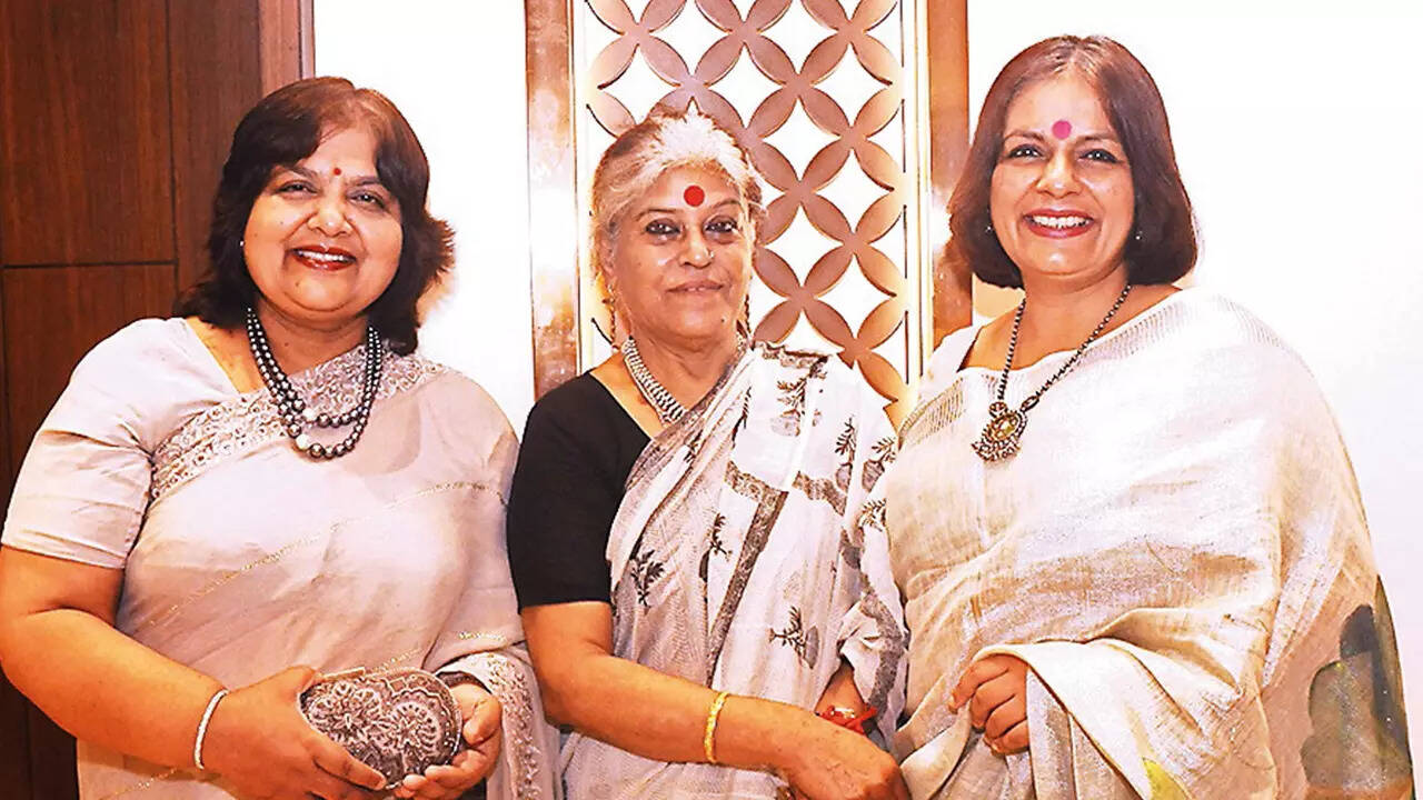 (L-R) Bulbul Godial, Runa Banerjee and Madhumita Bose