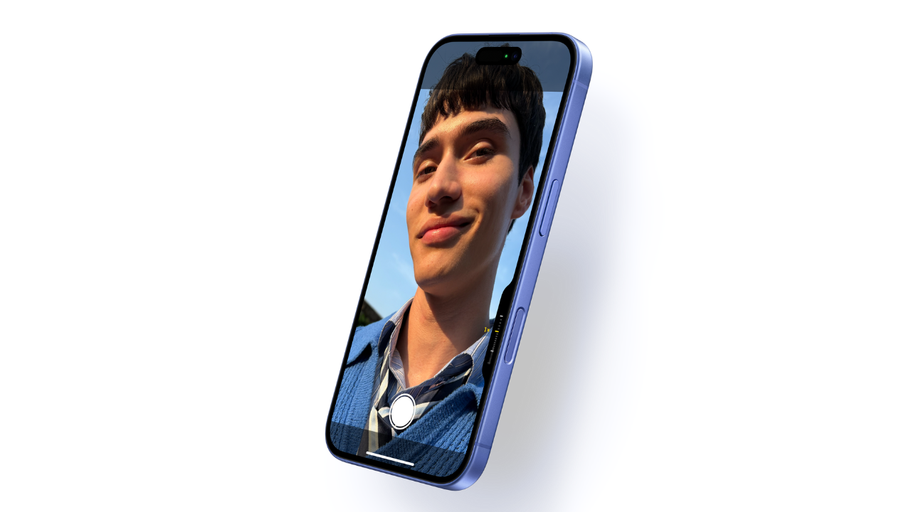 Both the iPhones have the same screen