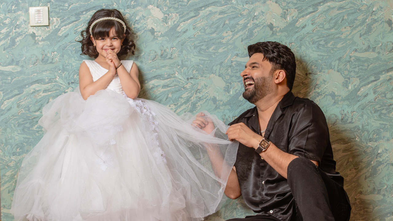 ​Kapil Sharma with his daughter Anayra Sharma ​