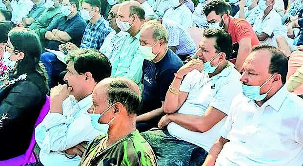 Jhuriwala debate: Candidates spell out plans to tackle crisis