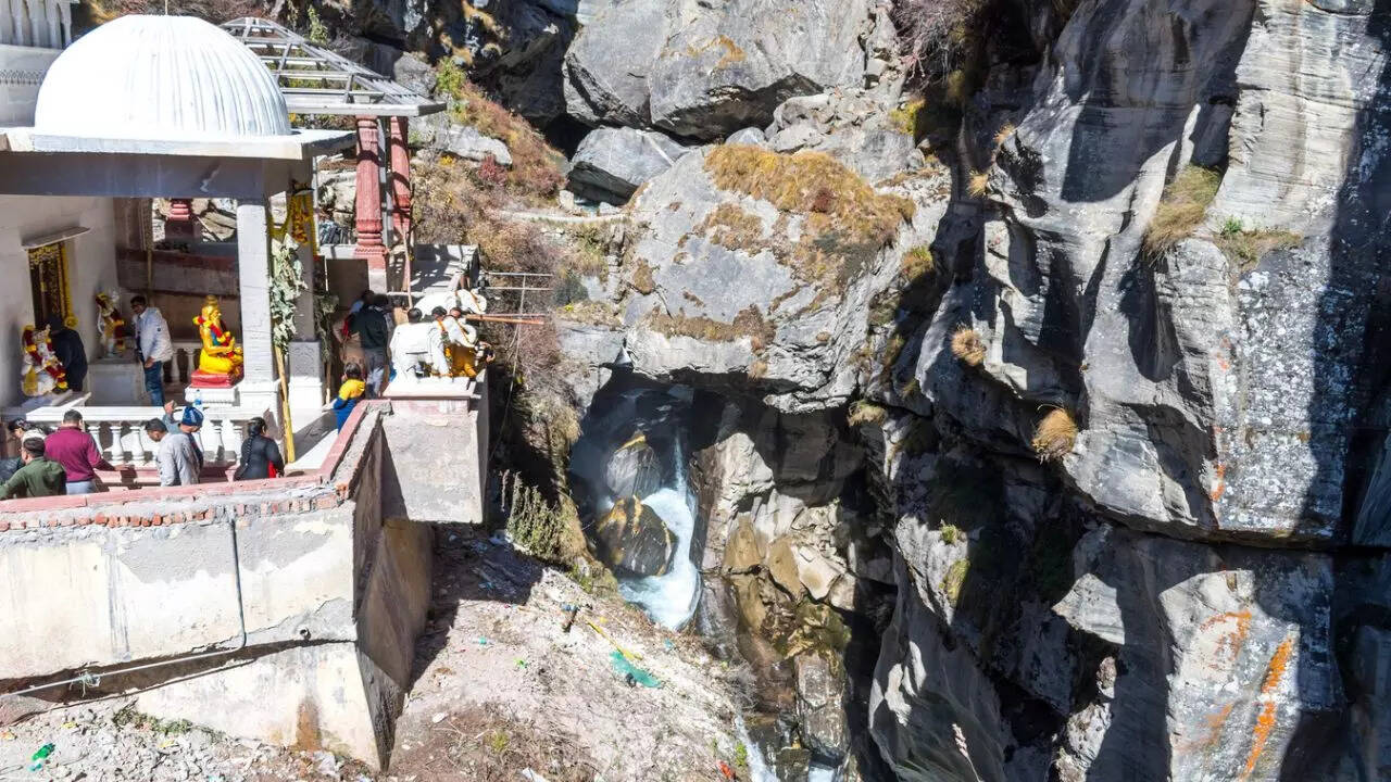 Saraswati Temple near Bheem Pul in Mana Village is dedicated to the Saraswati river, which is known to be one of the sacred rivers for Hindus