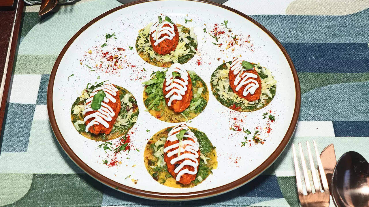 Butter paneer thepla bites