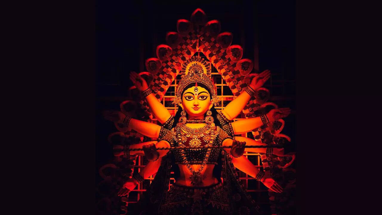 Maa Durga mantras, Maa Durga Quotes