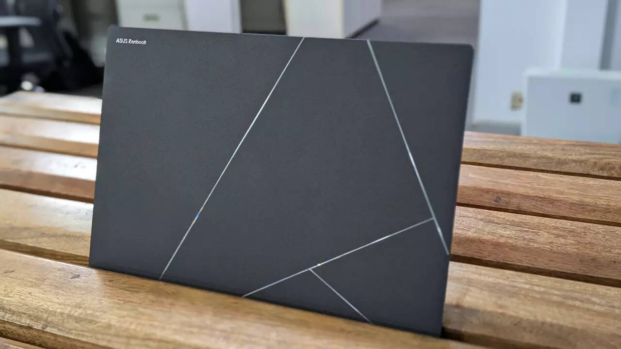 Asus Zenbook S14 OLED design