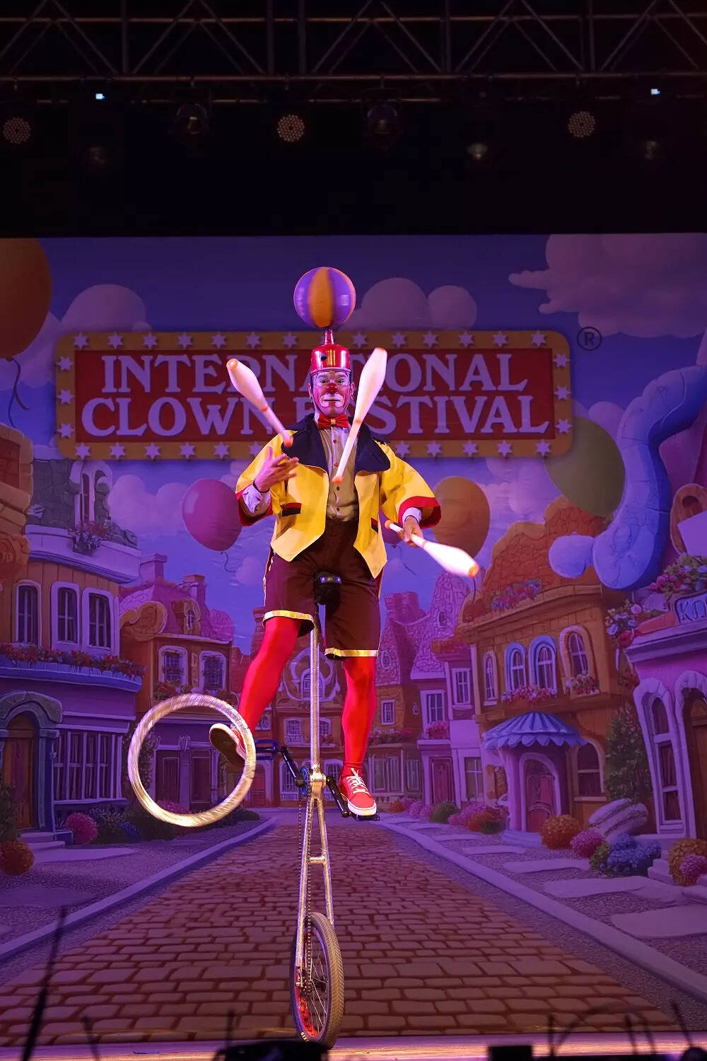 juggling on a unicycle