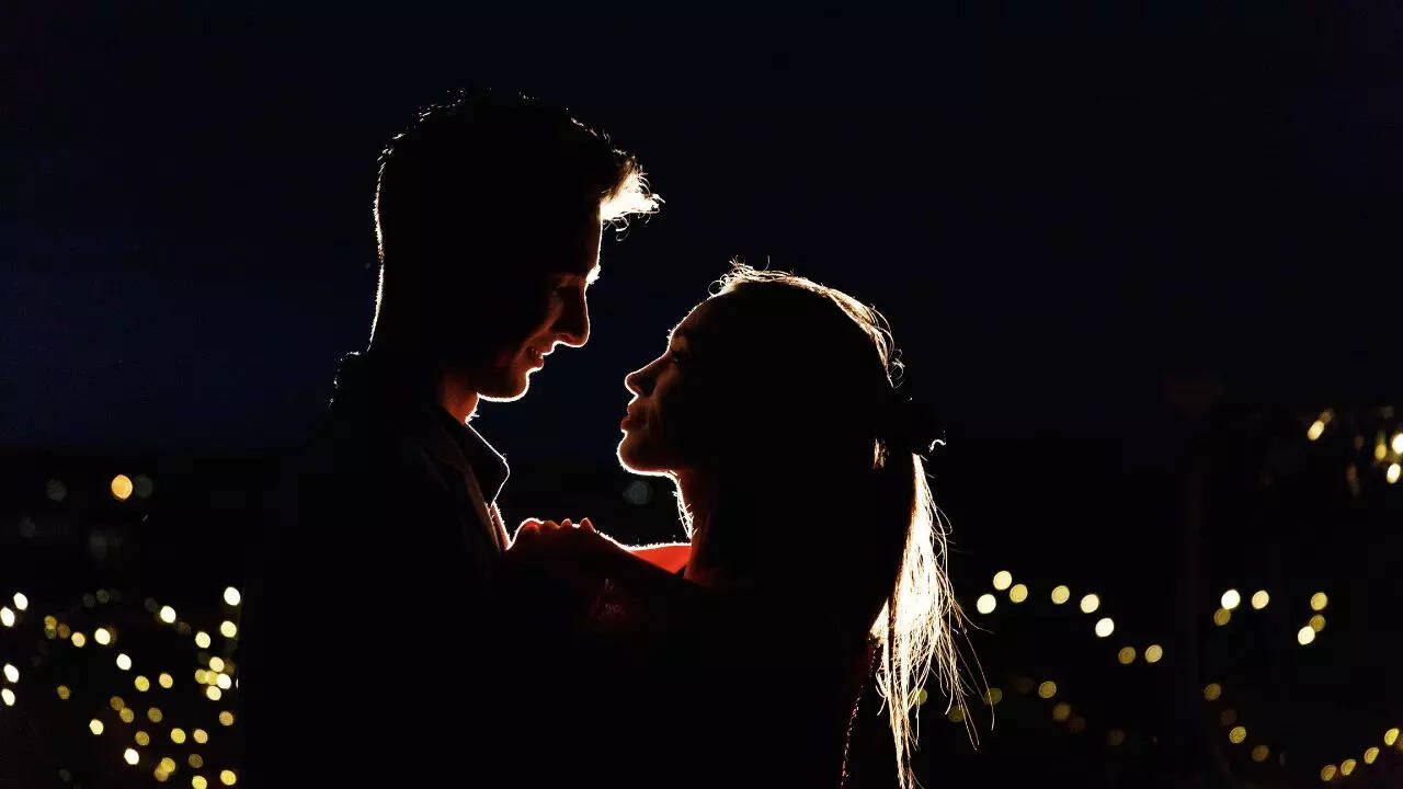 Digital detox evenings Schedule date nights (Representative Image: Canva)
