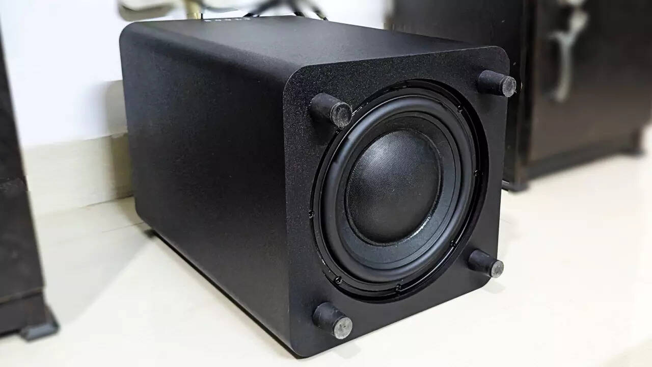 Boult Audio BassBox X500 subwoofer