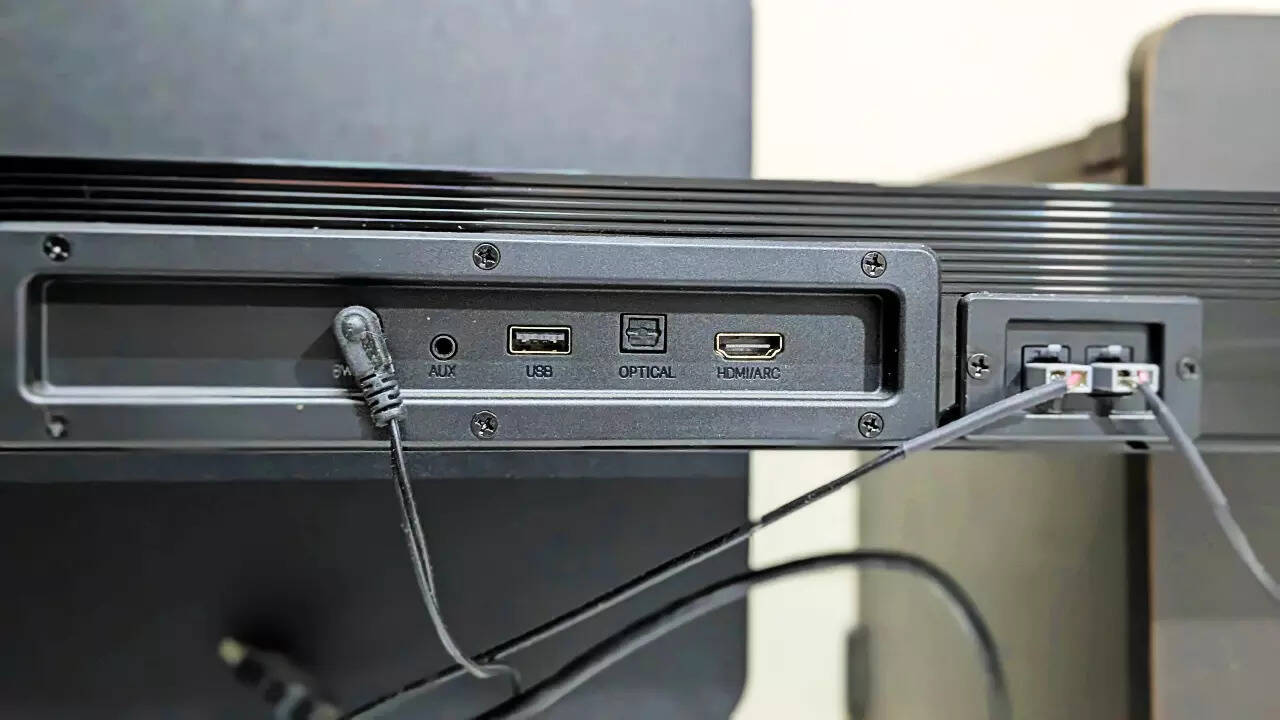 Boult Audio BassBox X500 ports