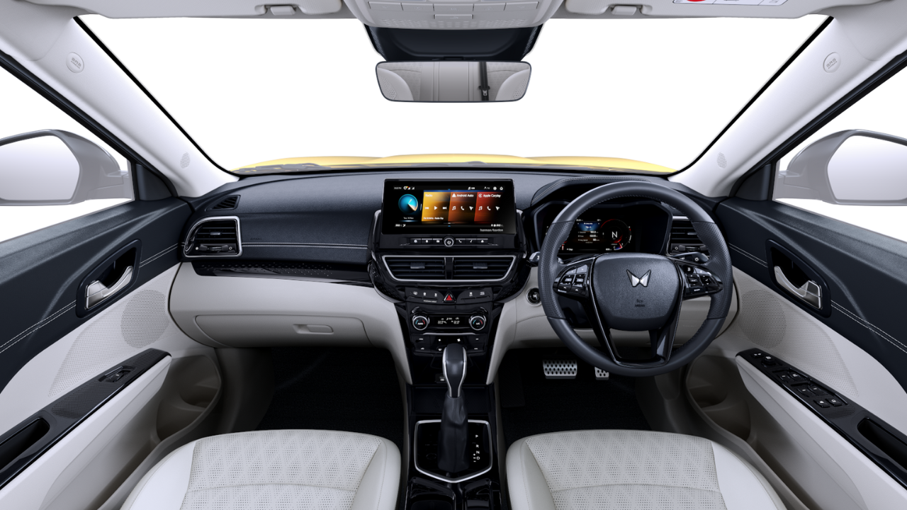 XUV 3XO interior