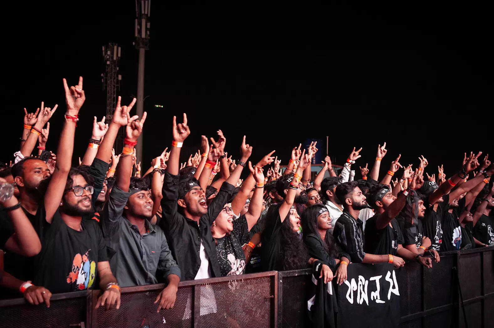 p3_ss_Crowd 4