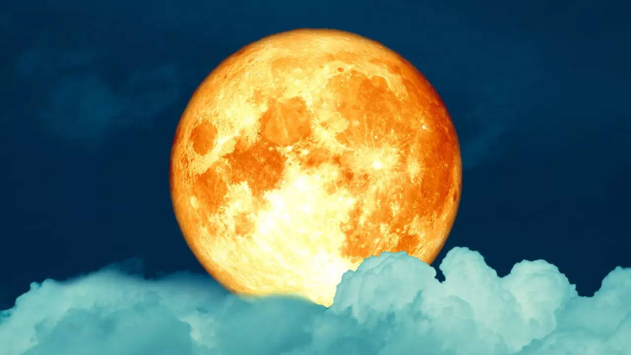 Beaver Moon (Representative Image: Canva)