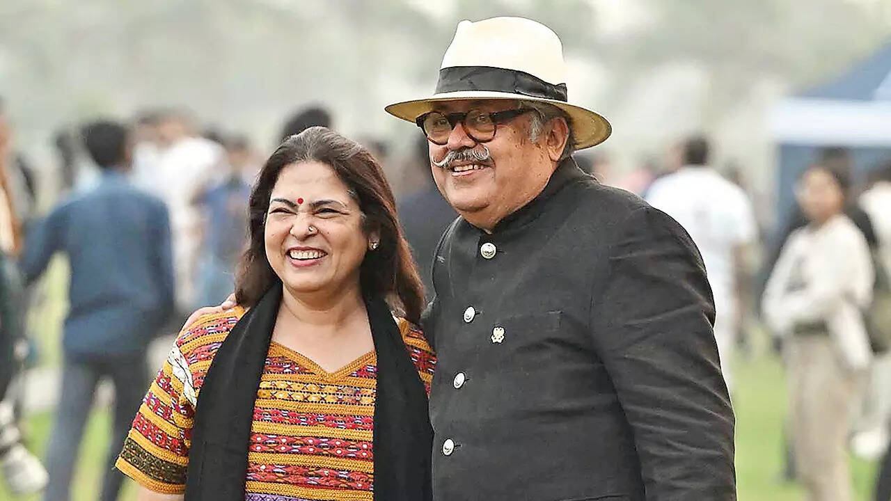 Meenakshi Lekhi with Chetan Seth