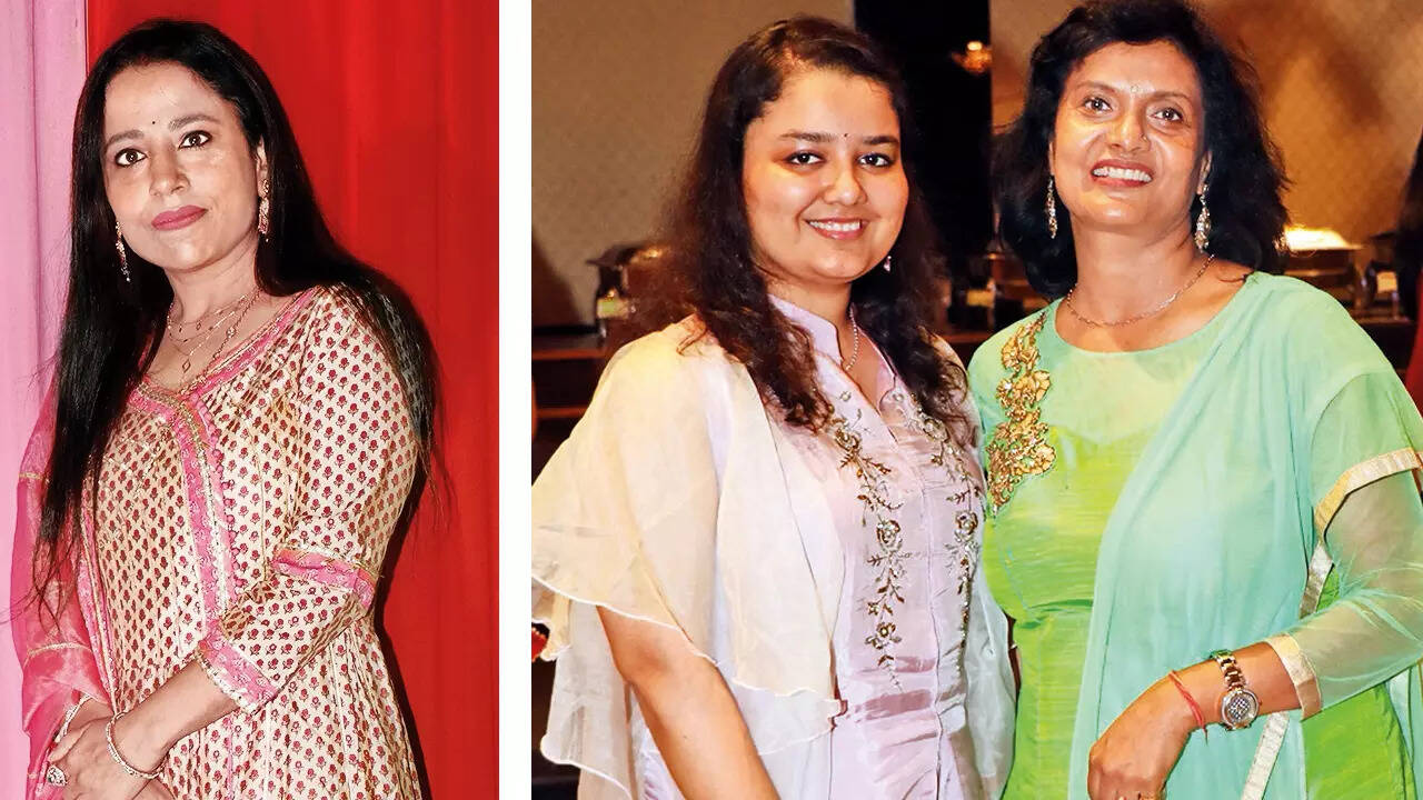 (L) Varsha Melhotra (R) Sonia Agarwal and Rashmi Kesharwani