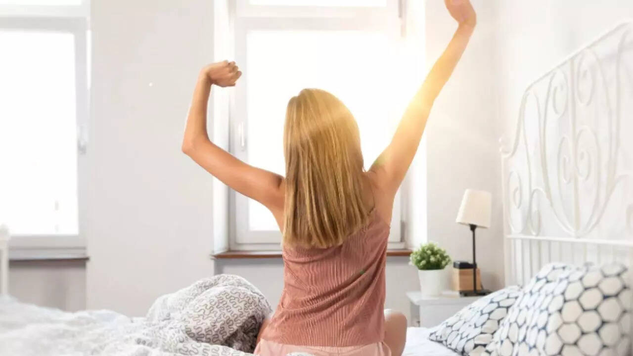 womenwakingup
