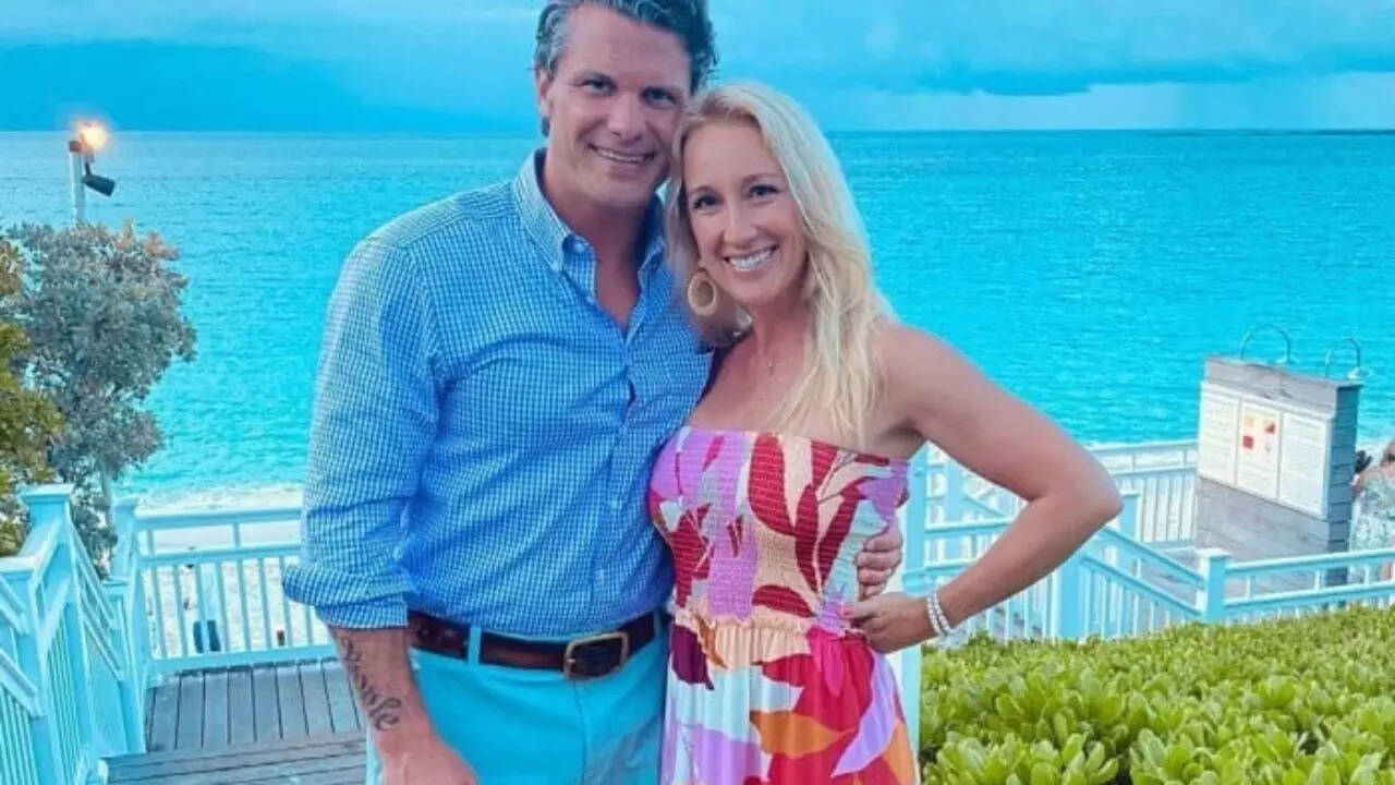 Pete Hegseth (3)