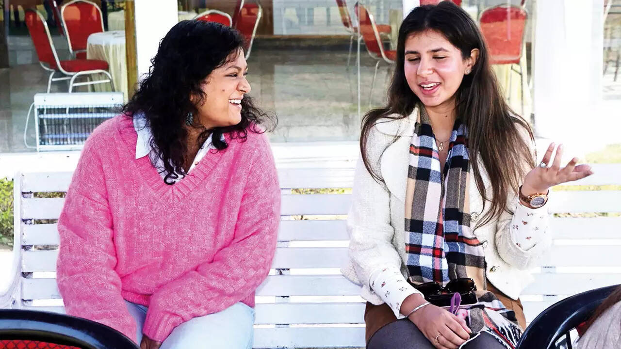 Tanvi Chaudhry (L) and Mohak Bhatia