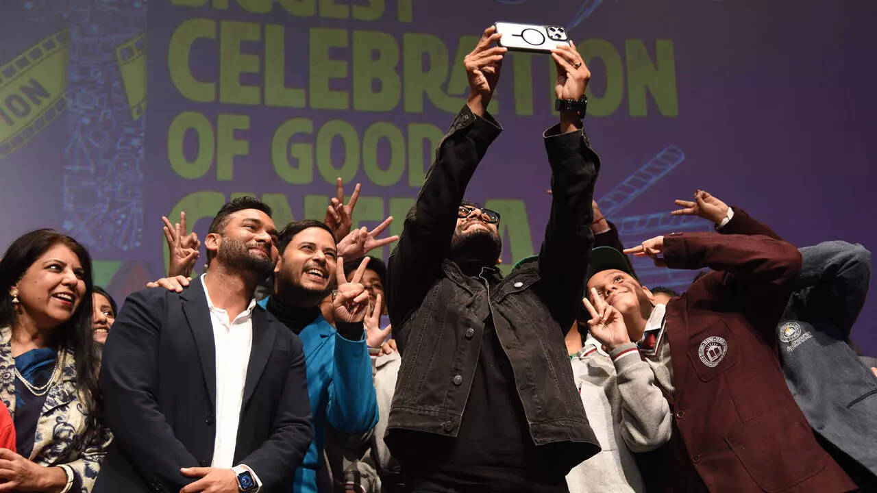 It's selfie time!