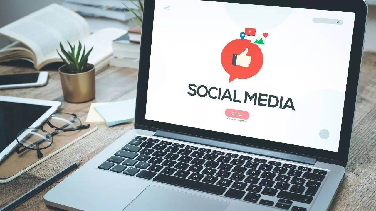 Australian children bypass social media age limit restriction