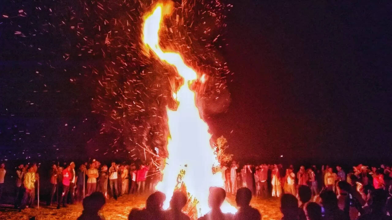 Holika Dahan 2025