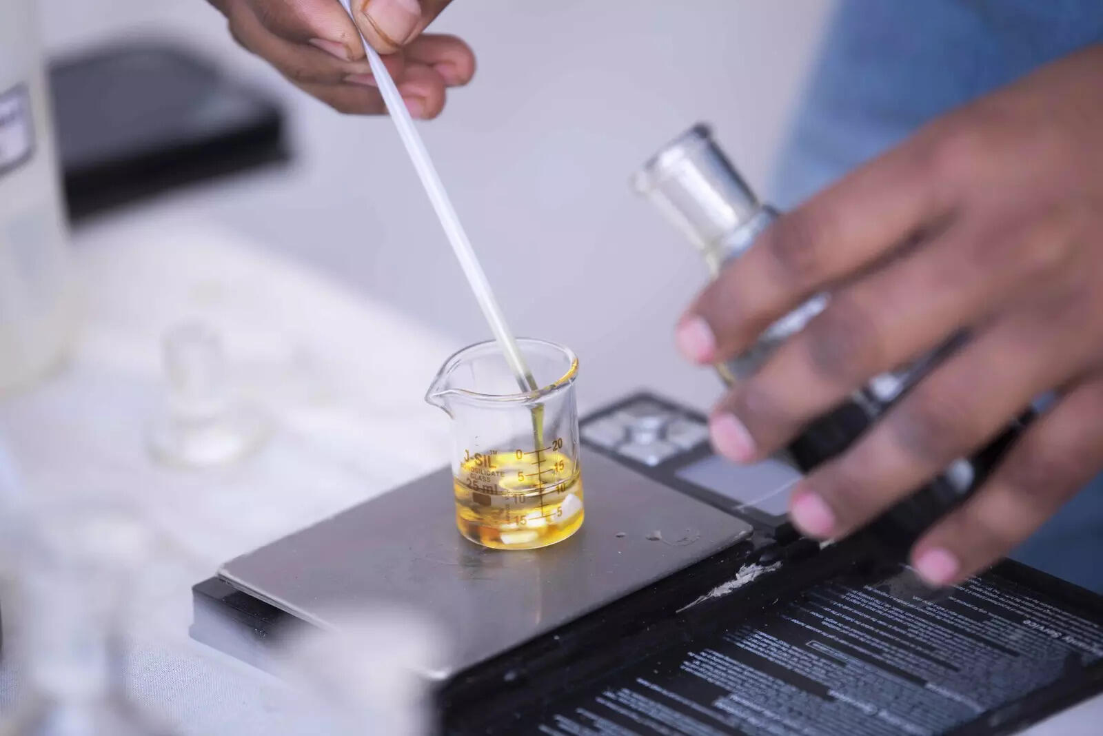 Students from Fragrance and Flavour Development Centre, Kannauj, were seen making perfumes and blends on the spot