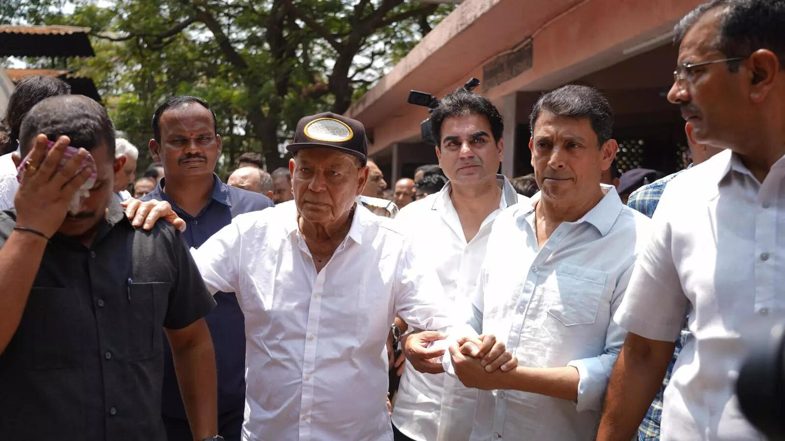 WhatsApp Image 2025-04-05 at 12.16.54 PM.