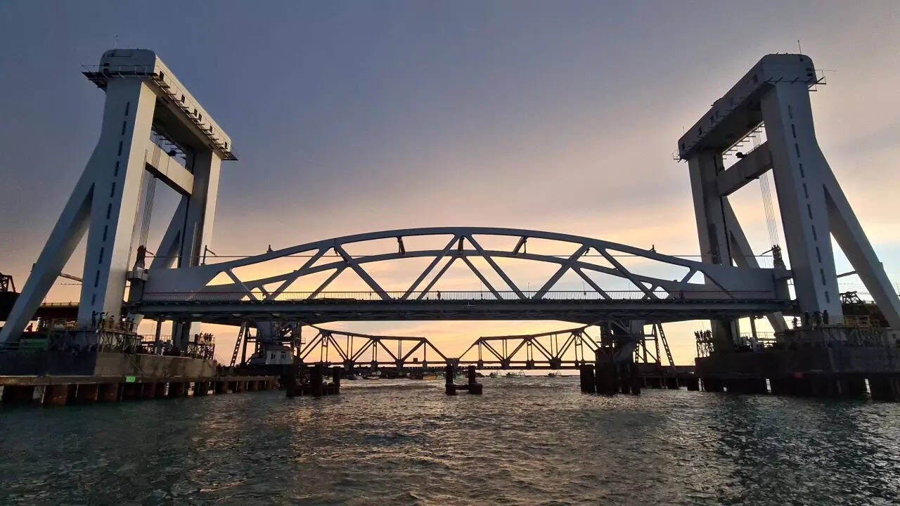 Pamban Bridge Operation
